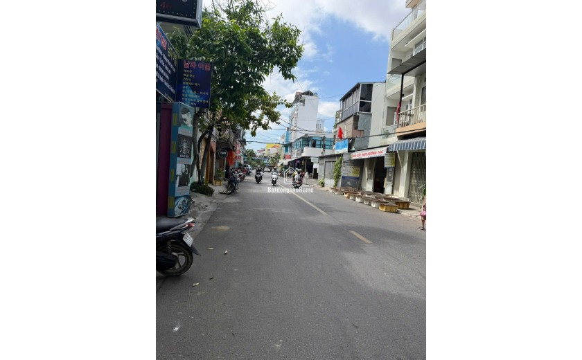 Bán nhà 3 tầng 2 mặt tiền Trần Nguyên Hãn – Trung tâm Nha Trang – Giá 6,7 tỷ